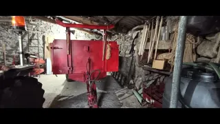 Remolque tractor rojo. Tiene documentación e itv