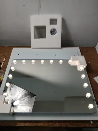 Specchio da trucco con 15 LED