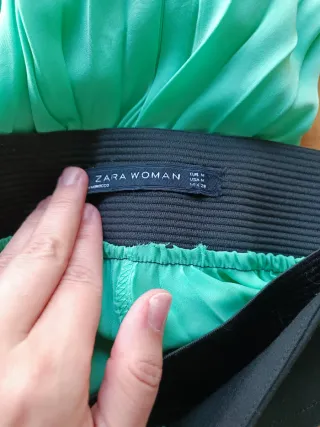 Falda larga plisada Zara