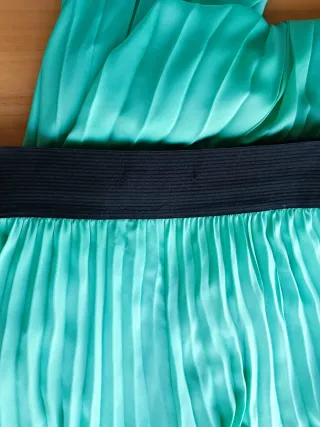Falda larga plisada Zara