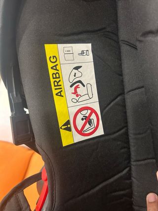 Carrito de bebé negro y dorado desde recien nacido