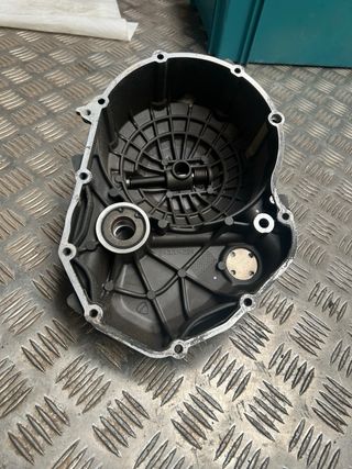 Tapa embrague Ducati Scrambler 800