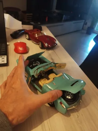 Maqueta Ferrari testarosa 1958y Chevrolet corvette