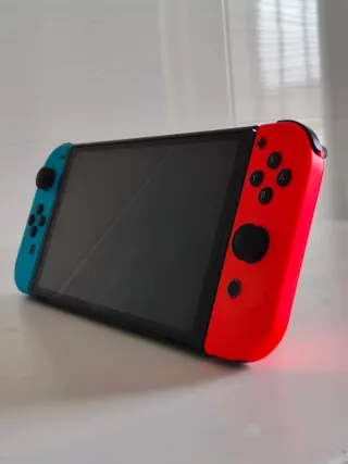 Nintendo Switch OLED con Cargador y Funda | Nueva