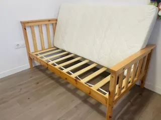Cama infantil de madera