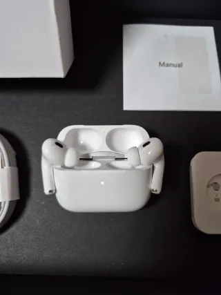 Auriculares inalámbricos nuevos con cable y almoha