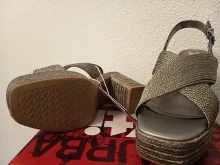 Sandalias Xti doradas/plateadas