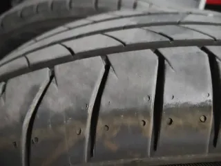 Neumáticos Kumho Ecsta 215/55 R18 99H