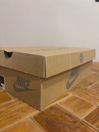 Nike Travis Trainer Talla 43