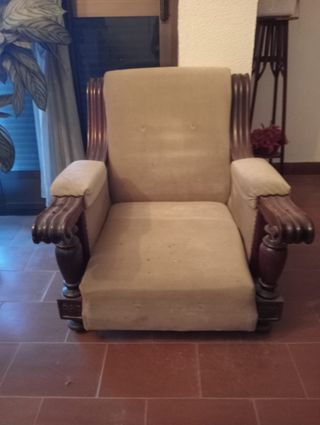Pareja Sillones antiguos de madera y tela