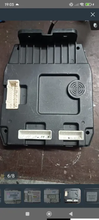 Blocco fusibili e blocchetto chiave auto Kia venga