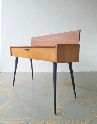 Mesa Auxiliar Mid Century Madera y Metal