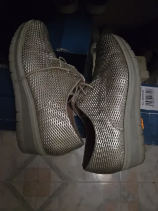 Zapatos Pitillos Dorados/Plateados Talla 40
