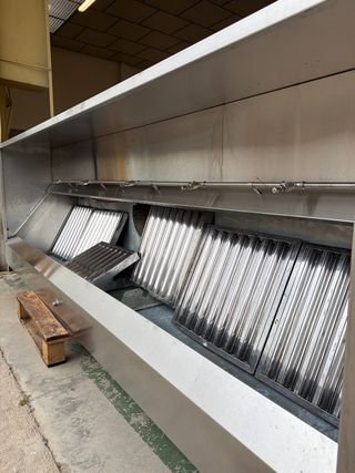CAMPANA INDUSTRIAL INOX SISTEMA DE EXTINCION
