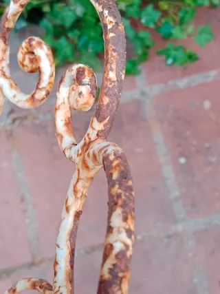 Sillita infantil  jardín forja artística antigua