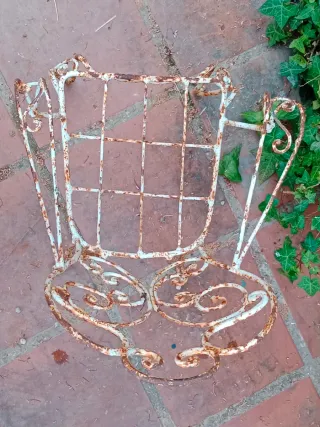 Sillita infantil  jardín forja artística antigua