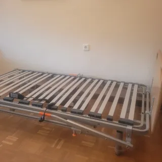 Cama articulada para casa de 90x190 cm.