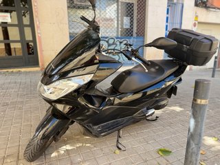 Honda PCX 125cc 2016 Negra