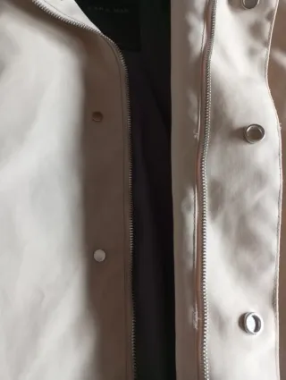 Gabardina Zara Impermeable Beige