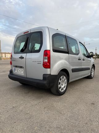 Peugeot Partner 2012