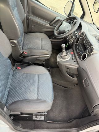 Peugeot Partner 2012