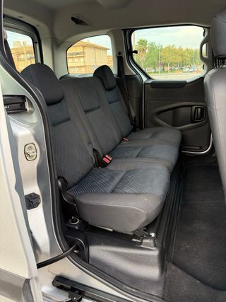 Peugeot Partner 2012