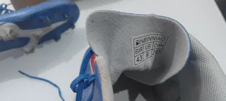 Botas de fútbol con tacos