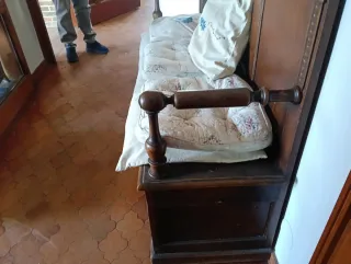 Banco antiguo de madera