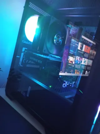 PC Gamer MSI Negro con RGB