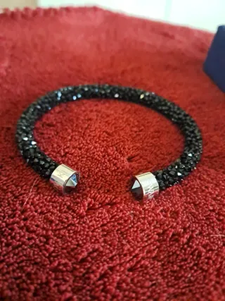 Pulsera Swarovski Stardust Negra y Plateada