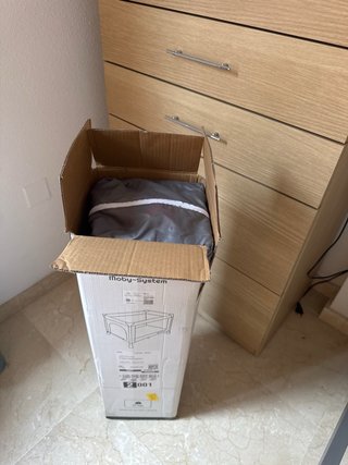 Cuna de viaje plegable gris