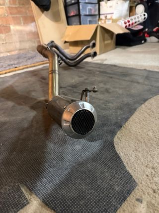 Escape Kawasaki Z650 Completo
