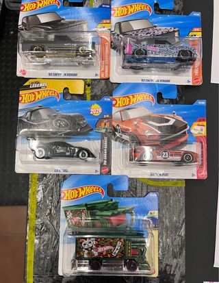 Hot Wheels 5 Coches: 83 Chevy Silverado x2, Datsun