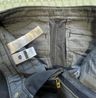 Pantalón Levi's de pana