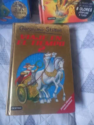 1 libro "Viaje en el Tiempo" Geronimo Stilton