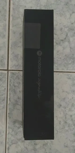 Motorola Signature 512GB Martini Olive 5G, nuovo