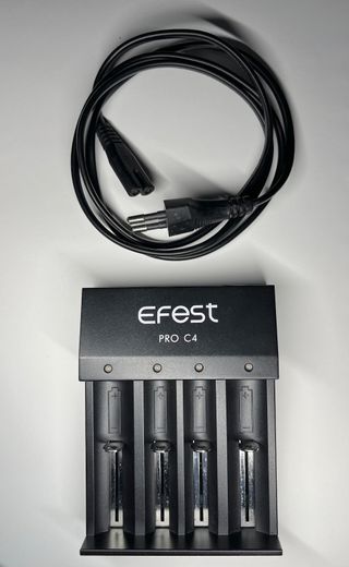 Efest PRO C4 Caricabatterie Smart 4 Slot