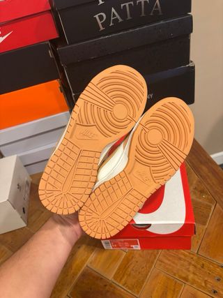 Nike Dunk Beige y Blanco