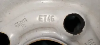 Llantas de chapa blancas