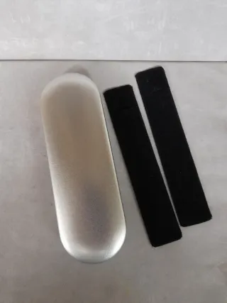 Set de 2 bolígrafos de metal en estuche x 4€