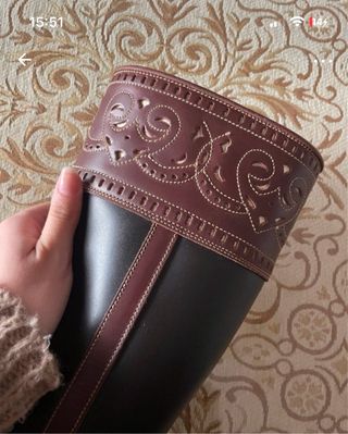 Botas camperas de cuero marrón