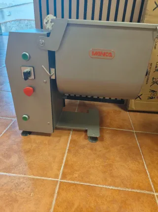 Amasadora Profesional Mainca RM-20