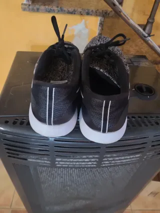 Zapatillas Nike Flex Contact Negras y Blancas 48,5
