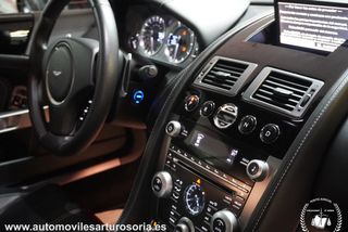 Aston Martin DB9 Coupé Touchtronic 2