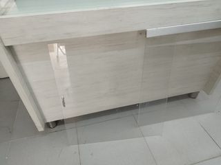 Vitrina expositora cristal y madera