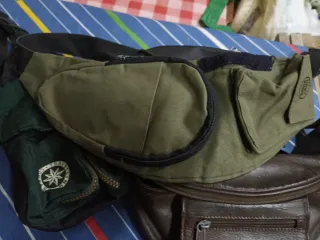 Riñoneras Marrón y Verde