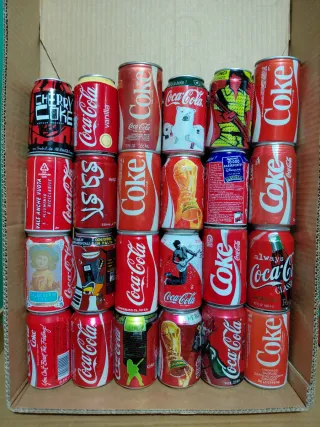 Lattine di birra vuote da collezione