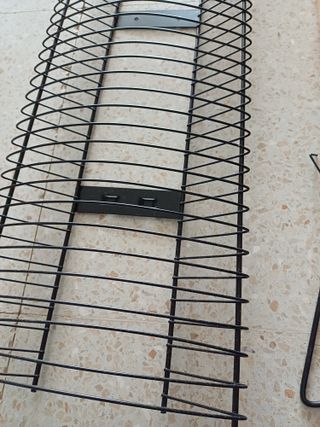 Torre Soporte Metálico para 40 DVDs / Juegos