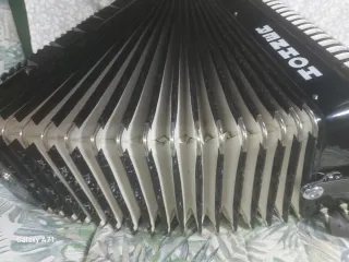 Fisarmonica HOHNER 120 bassi