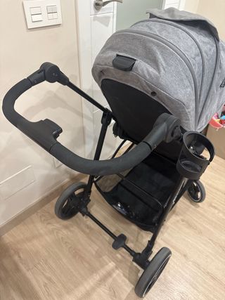 Carro Kinderkraft vesto